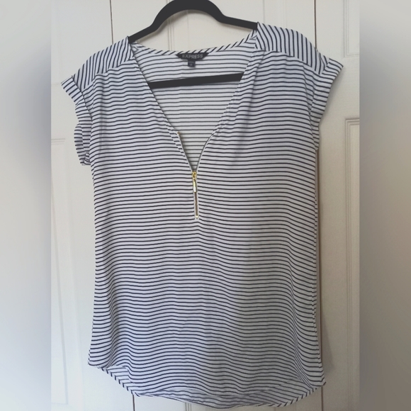 Cute striped "Express" Blouse! - Picture 5 of 5